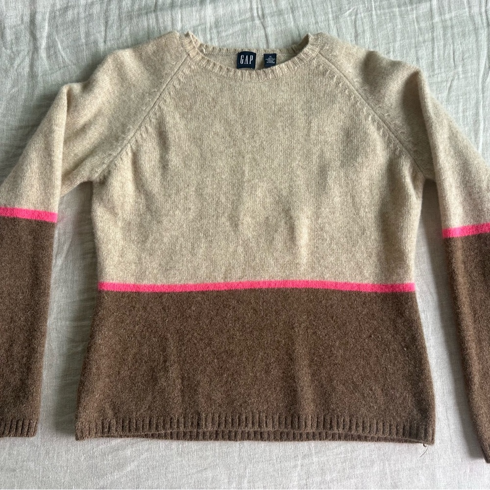 GAP Wool Cream Sweater with Brown Block and Pink Stripe